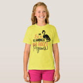 Wees een flamingo in een kudde duiven t-shirt (Voorkant volledig)