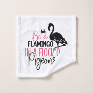 Wees een flamingo in een kudde duiven washandje