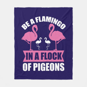 Wees een flamingo in een zwerm duiven fleece deken