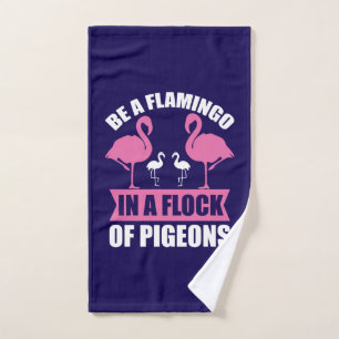 Wees een flamingo in een zwerm duiven handdoek