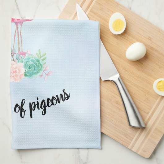 Wees een flamingo in een zwerm duiven Schattigee q Theedoek (Quarter Fold)