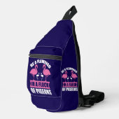 Wees een flamingo in een zwerm duiven sling bag (Rechterhoek)