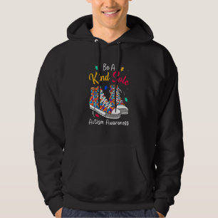 Wees een K Ind Enle Autisme Bewustheid R Ainbow Tr Hoodie
