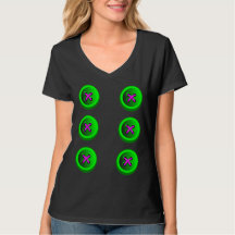 Wees een pop met grote knopen grafisch T-shirt