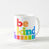 Wees een soort regenbooggrafische slogan koffiemok (Voorkant rechts)