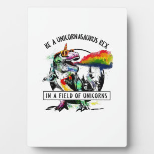 Wees een Unicornasaurus Rex in een veld van eenhoo Fotoplaat