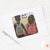 Wees een vriend die op een vierkant tikt vierkante sticker (Envelop)