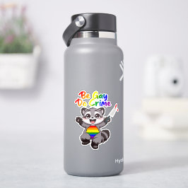 Wees Gay Doe Misdaad LGBTQ+ Trots Wasbeer Sticker