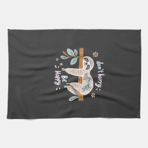 Wees gelukkig, schattige luie grappige luiaard, me theedoek