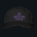 Wees Geweldige vandaag Motivatie positieve mindset Geborduurde Pet<br><div class="desc">Begin elke dag met zelfvertrouwen met dit 'Be Geweldige Today'-ontwerp met een gedurfde, verontruste typografische stijl. Perfect voor degenen die houden van motivatie, zelfverbetering en het verspreiden van goede energie, waar ze ook gaan. Een geweldige keuze voor casual alledaagse draag, fitnessliefhebbers of als een doordacht cadeau voor iemand die anderen...</div>