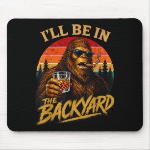 Wees in de achtertuin vintage bigfoot grappige vad muismat