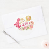 Wees je eigen held ronde sticker (Envelop)