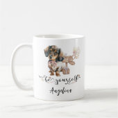 Wees jezelf Cute Dachshund puppy naast brievenbus Koffiemok (Links)