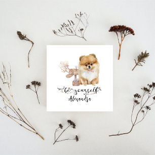 Wees jezelf Cute Pommeren puppy naast brievenbus Kaart