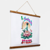Wees jezelf, inspireer anderen hangend wandkleed (Gebogen)