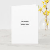 Wees jezelf - Wilde Quote Kaart (Gele Bloem)