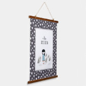 Wees lief klein meisje en haar monster hangend wandkleed (Gebogen)