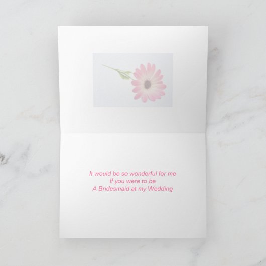Wees mijn bruidsmeisje - roze daisy Kaart (Binnen)