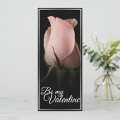 Wees mijn Valentijn met roze roos (Staand voorkant)