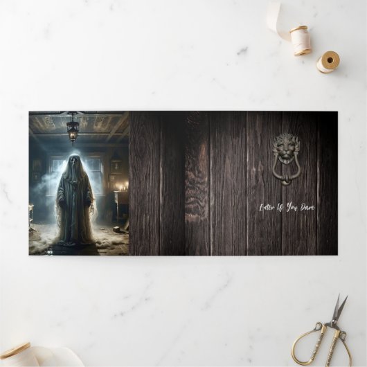 Wees niet bang voor Halloween Drieluik Uitnodiging (Buitenkant)