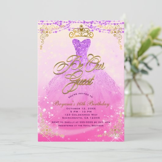 Wees onze gast Princess Paarse & Gold Sweet 16 Par Kaart (Staand voorkant)