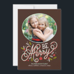 Wees prettige feestelijke fotokaarten feestdagenkaart<br><div class="desc">Het seizoen vieren met deze moderne en stijlvolle vakantiekaart van Berry Berry Sweet. Bezoek WWW.BERRYBERRYSWEET.COM voor meer van onze stijlvolle vakantie-collecties.</div>