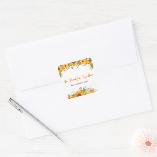 Wees samen dankbaar vierkante sticker (Envelop)