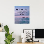 Wees stil Bijbelvers Christelijke typografie Poster (Thuiskantoor)