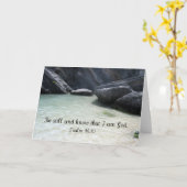 Wees stil en weet dat ik God ben. Psalm 46:1 Kaart (Gele Bloem)