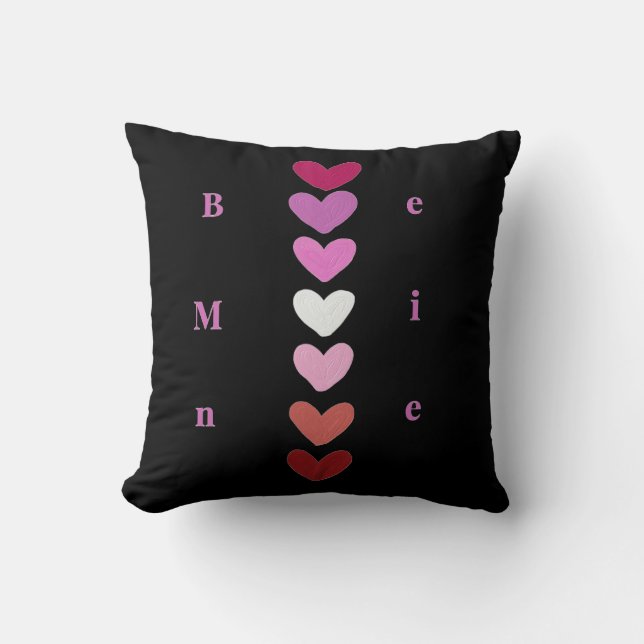 Wees Van Mij Minimaal Hart Stack Valentijn T-Shirt Kussen (Voorkant)