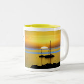 Weg er maar mee - Geel door TDGallery Tweekleurige Koffiemok (Voorkant rechts)