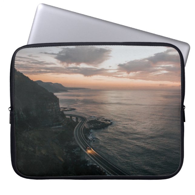 WEGBESTUURD-LICHAAM WATER LAPTOP SLEEVE (Voorkant)