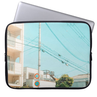 WEGNEAR HUIS LAPTOP SLEEVE