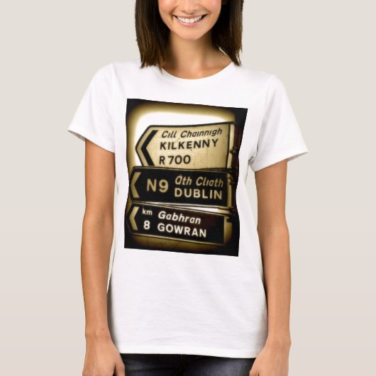 Wegwijzers in Ierland T-shirt (Voorkant)