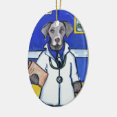WEIMARANER DOCTOR KERAMISCH ORNAMENT (Links)