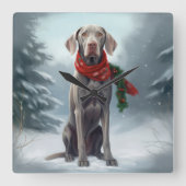 Weimaraner Hond in Sneeuw Kerstmis Vierkante Klok (Voorkant)