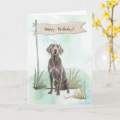 Weimaraner Hondenras buiten onder verjaardagsbord Kaart (Gele Bloem)
