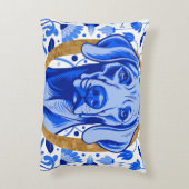 Weimaraner peering thru the letter "O" in Gold Accent Kussen (Achterkant (Verticaal))