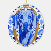 Weimaraner peering thru the letter "O" in Gold Keramisch Ornament (Links)