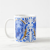 Weimaraner peering thru the letter "O" in Gold Koffiemok (Links)