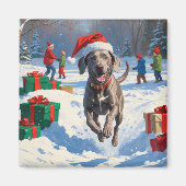 Weimaraner Rent in de Sneeuw met Kerstmuts Magneet (Voorkant)
