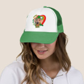 Weimaraner Saint Patricks Trucker Pet (In situ)