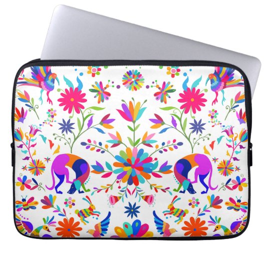Weims, Rabbits, & Birds Otomi styled pattern  Laptop Sleeve (Voorkant)