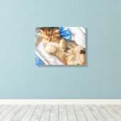 Weinig Kat tussen de garens Canvas Afdruk (Insitu (Houten vloer))