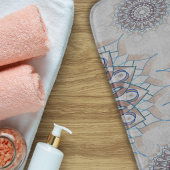 Weinig witte bloemen gevallen naar het platteland badmat