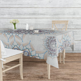 Weinig witte bloemen gevallen naar het platteland tafelkleed