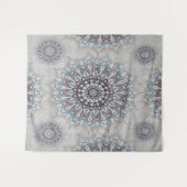 Weinig witte bloemen gevallen naar het platteland wandkleed (Voorkant (horizontaal))