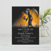 Weird Grim Reaper with Cupcake Birthday Party Kaart (Staand voorkant)