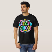 Welcome Back to School – Neon Retro Teacher Tee T-shirt (Voorkant volledig)