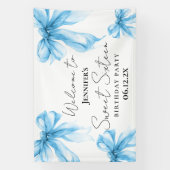 Welcome Blue Bow Coquette Script Sweet 16 Spandoek (Verticaal)
